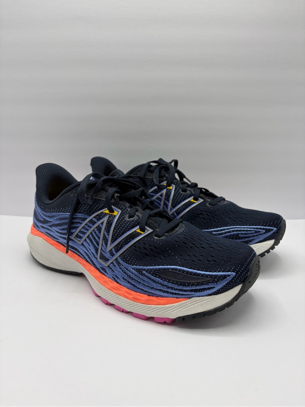 New Balance Women’s Size 9.5 Fresh Foam 880 Sneakers Tennis Shoes Outdoor Summer